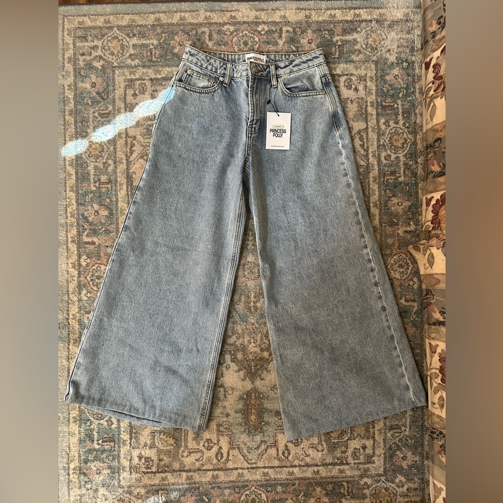 Wide-Leg Blue Jeans